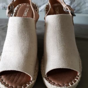 Tom's Espadrille Monica Wedges